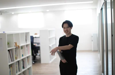 「最初は競合、でも魅力的な会社だと興味を持った」━━チームリーダー・取締役として働く春日さんに聞くドコドアの魅力とは